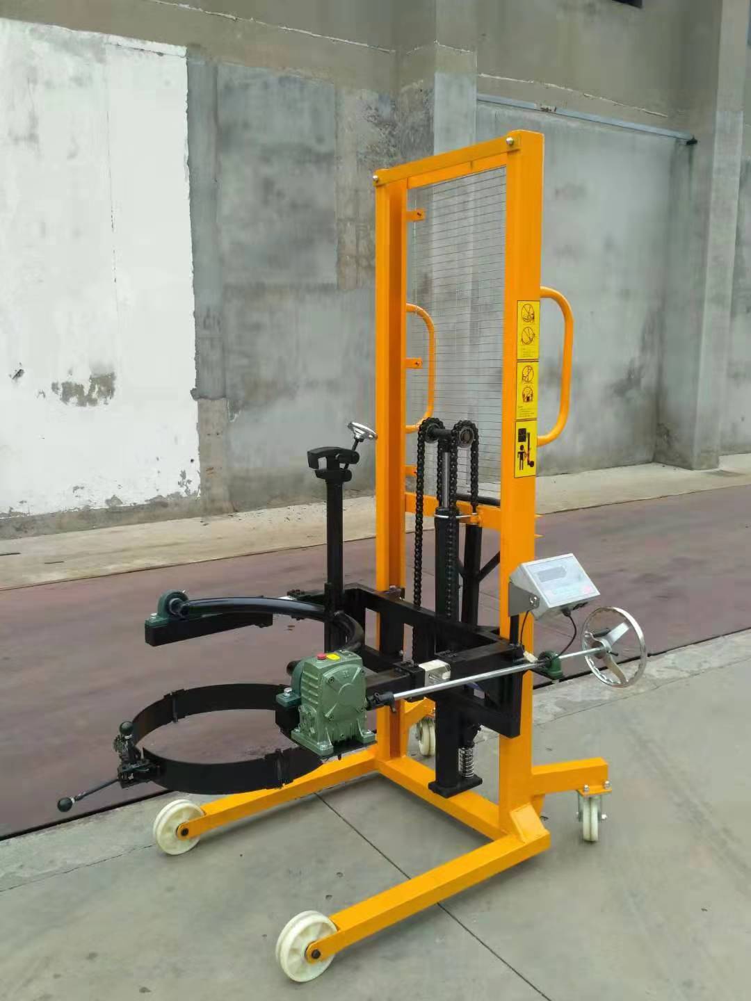 手動(dòng)油桶堆高車(chē)