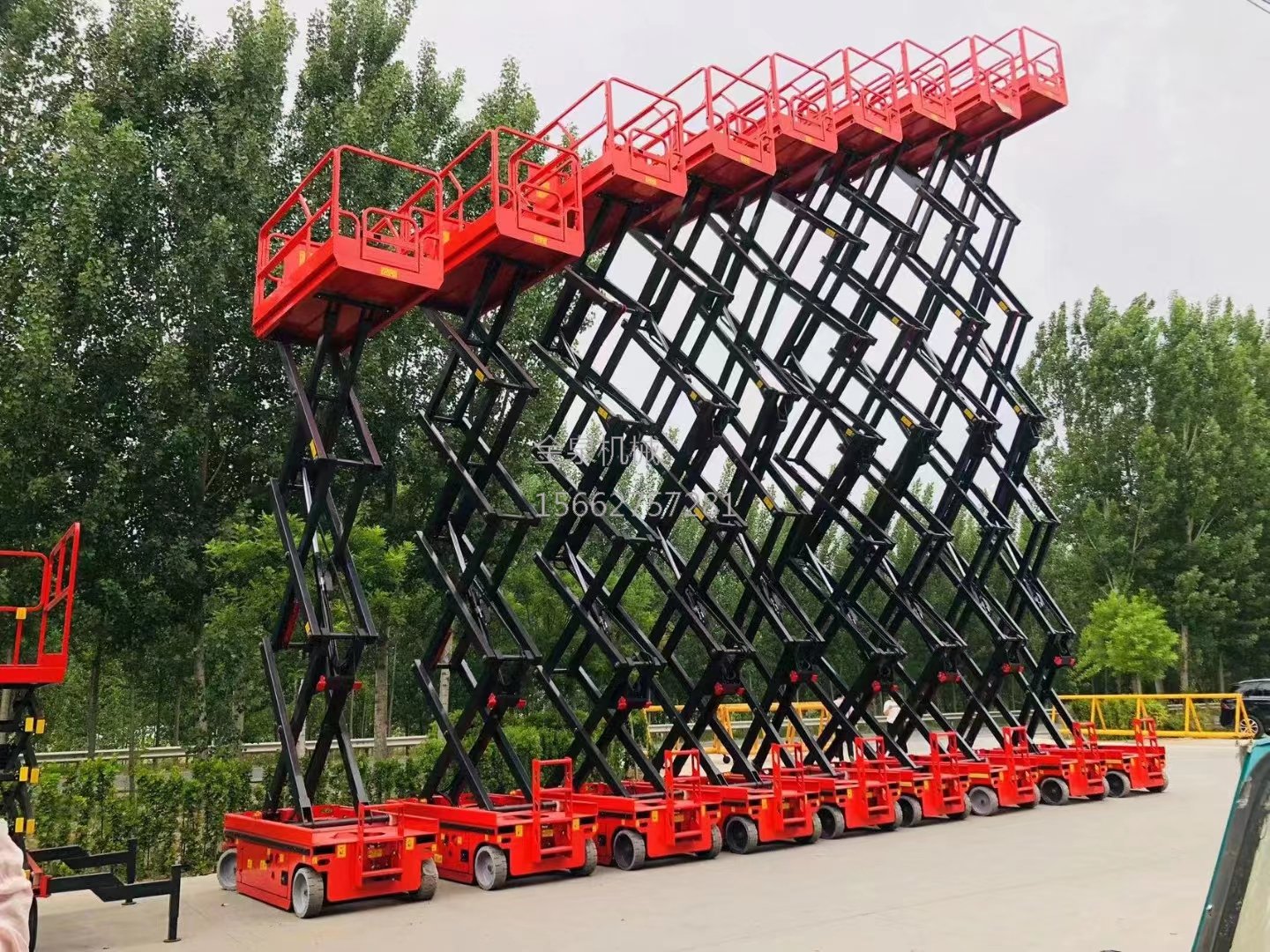 全自行式升降機