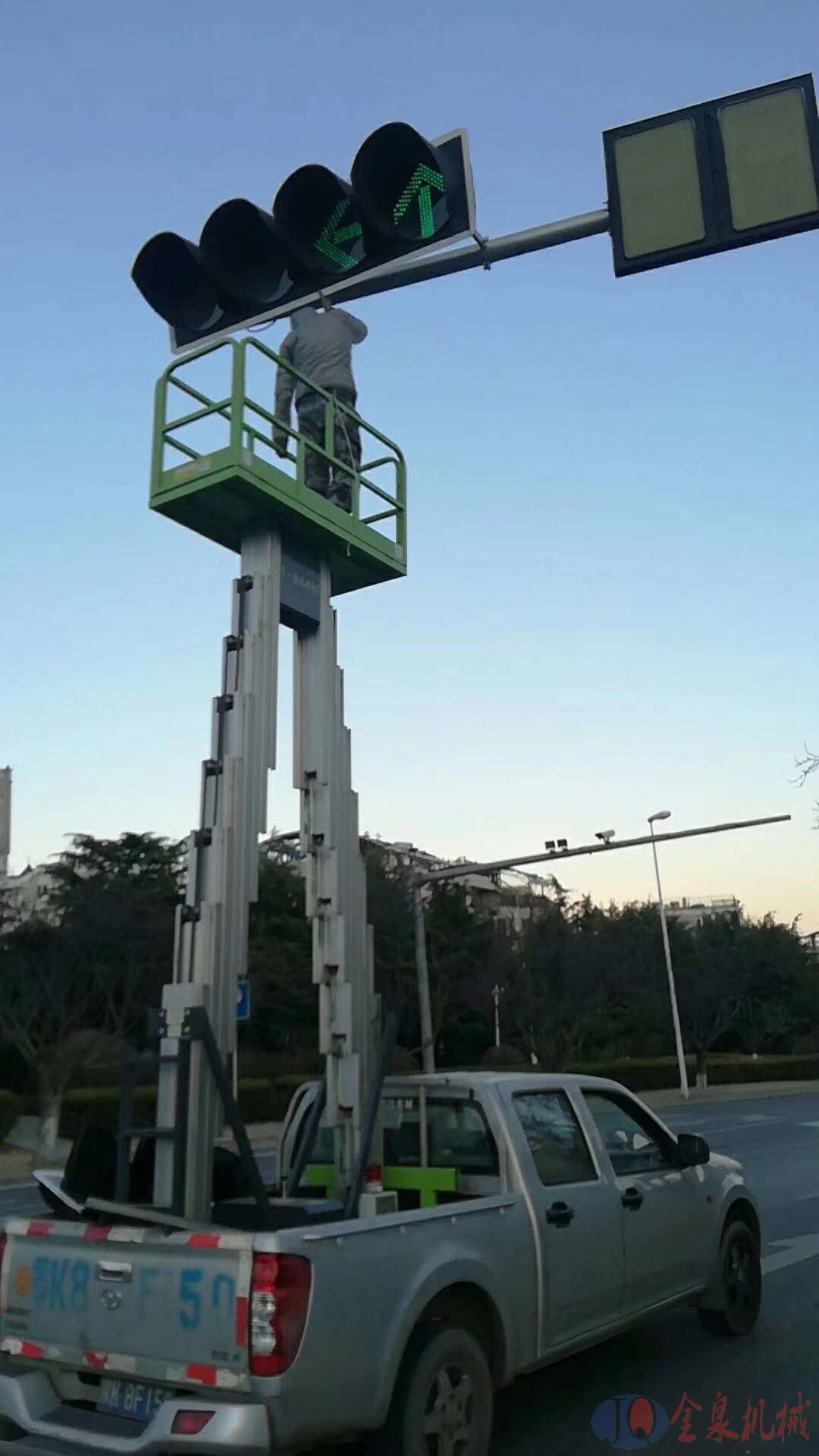 車載鋁合金升降機(jī)